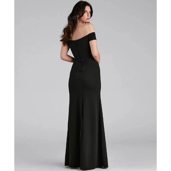 WINDSOR Women's Myra Formal High Slit Dress Size 15/16 Black Off The Shoulder - Picture 4 of 13